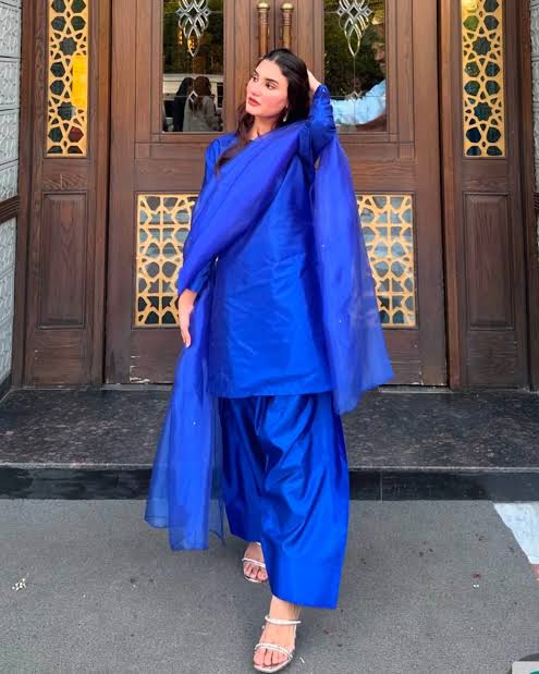 Bow Farshi Shalwar In Black By Maheen Closet ❤️