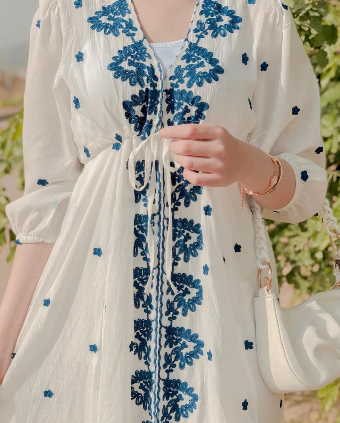 Flor Embroidered Dress