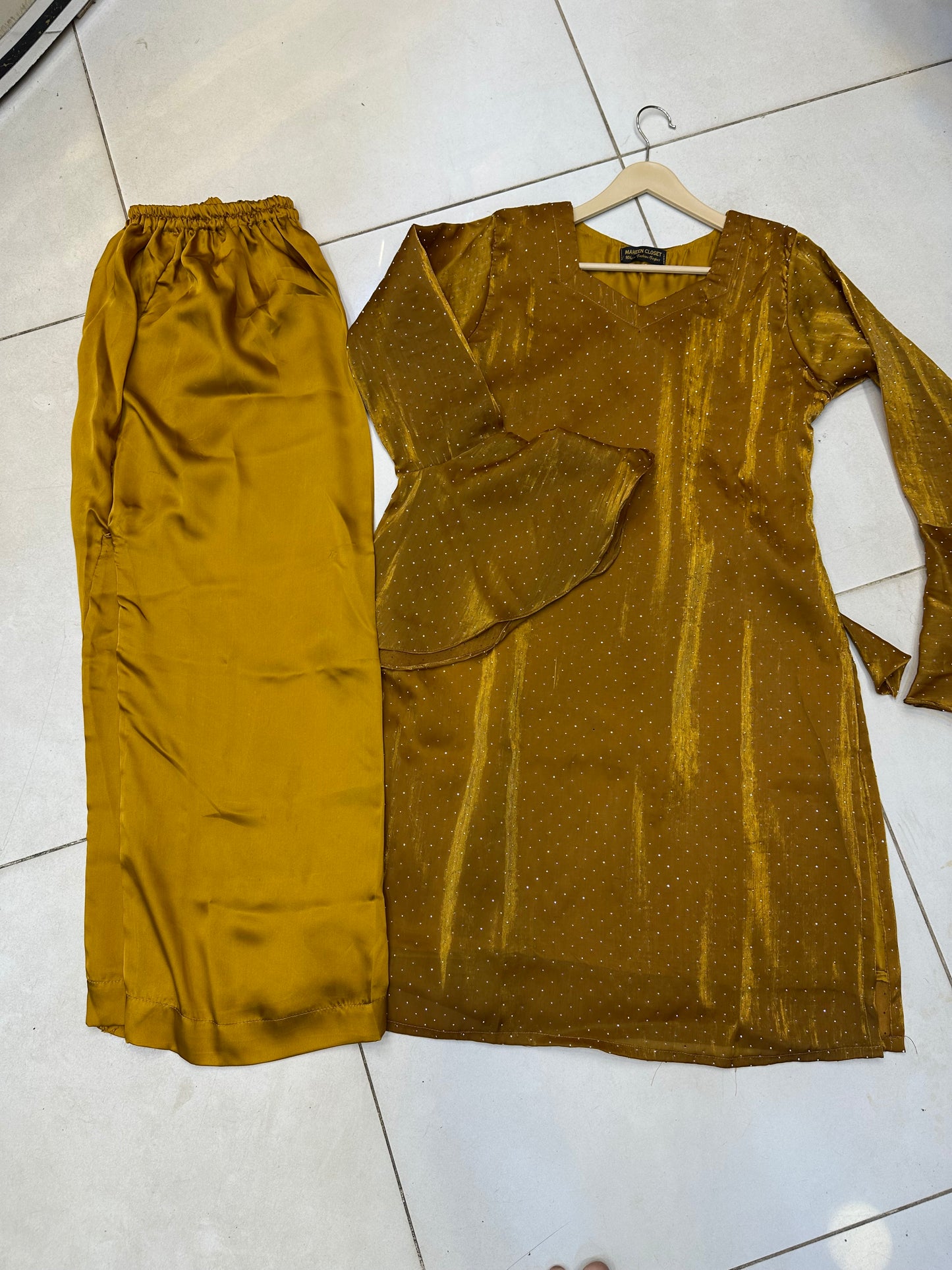 Stone Vintage New Three Peice ❤️