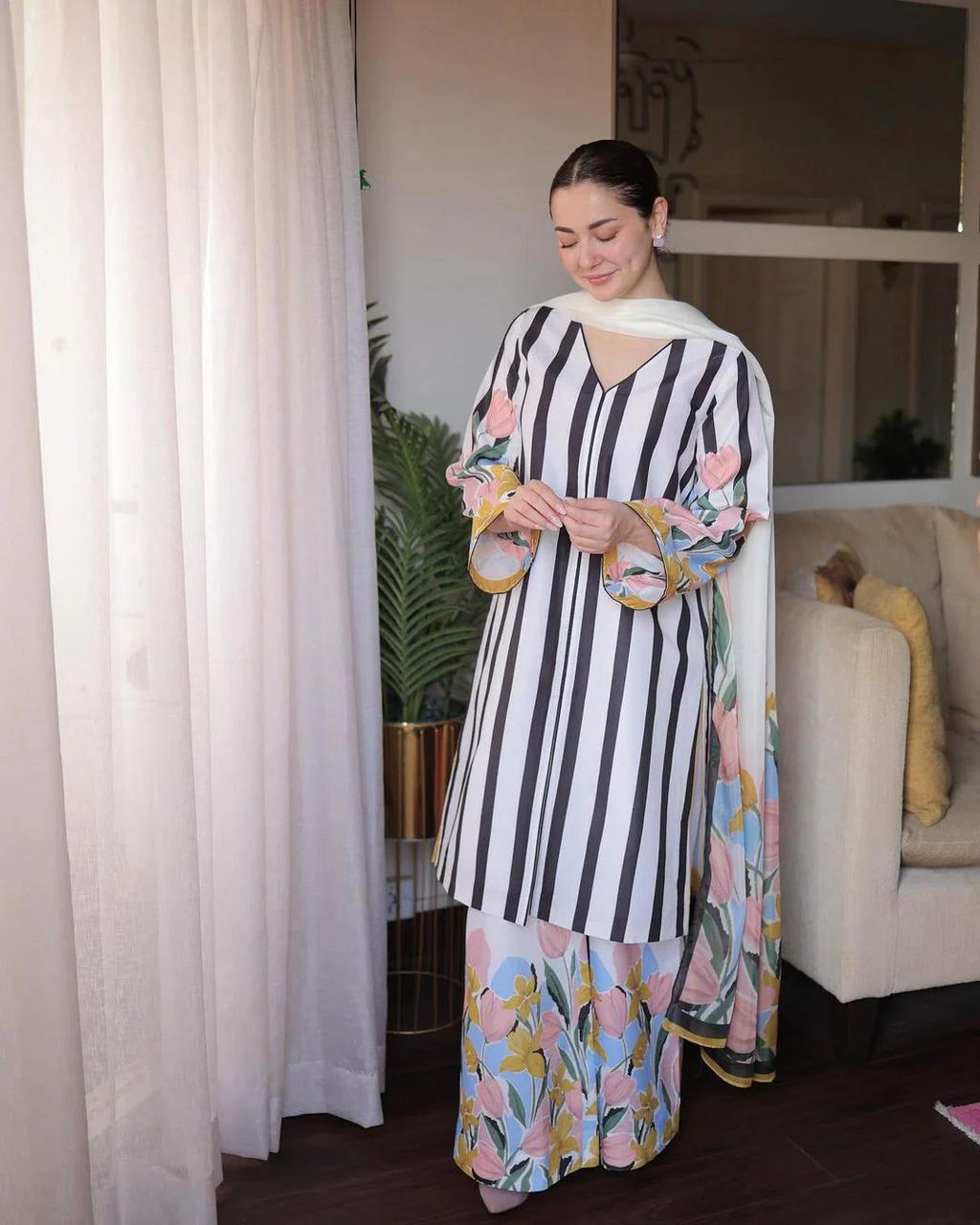 Hania Amir Printed Three Peice Doria Lawn